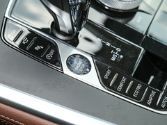 2022款 xDrive40i 领先型豪华套装