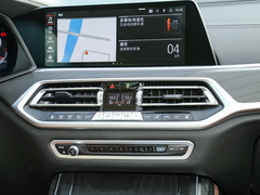 2022款 xDrive40i 领先型豪华套装