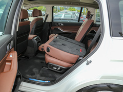 2022款 xDrive40i 领先型豪华套装