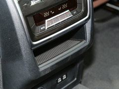 2022款 xDrive40i 领先型豪华套装