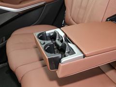 2022款 xDrive40i 领先型豪华套装