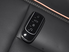 2022款 1.6T DCT驭