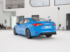 2022款 三厢 EcoBoost 180 自动竞擎版
