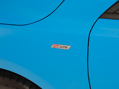 2022款 三厢 EcoBoost 180 自动竞擎版