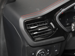 2022款 三厢 EcoBoost 180 自动竞擎版