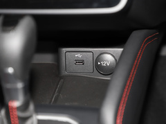2022款 三厢 EcoBoost 180 自动竞擎版