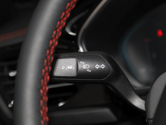2022款 三厢 EcoBoost 180 自动竞擎版