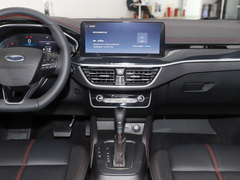 2022款 三厢 EcoBoost 180 自动竞擎版