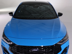 2022款 三厢 EcoBoost 180 自动竞擎版