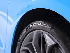 2022款 三厢 EcoBoost 180 自动竞擎版