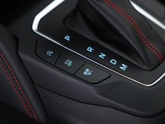 2022款 三厢 EcoBoost 180 自动竞擎版