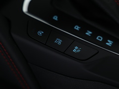2022款 三厢 EcoBoost 180 自动竞擎版