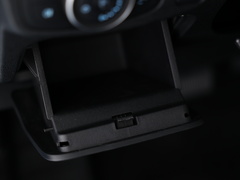 2022款 三厢 EcoBoost 180 自动竞擎版