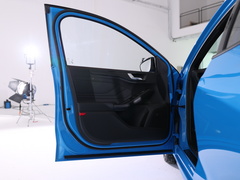 2022款 三厢 EcoBoost 180 自动竞擎版