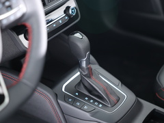 2022款 三厢 EcoBoost 180 自动竞擎版