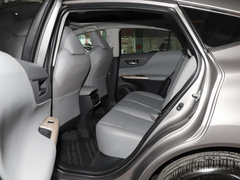 2022款 2.0L CVT两驱进取版