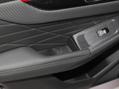 2021款 1.5T 超炫潮爸版