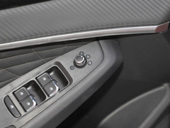 2021款 1.5T 超炫潮爸版