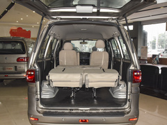 2022款 奋斗款 M5L 1.6L 舒适型 7座