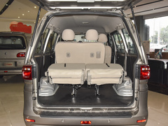 2022款 奋斗款 M5L 1.6L 舒适型 7座