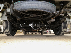 2022款 M5L 1.6L 营运版 9座