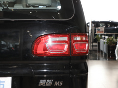 2022款 奋斗款 M5L 2.0L 基本型 7座