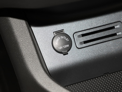 2022款 奋斗款 M5L 2.0L 基本型 7座