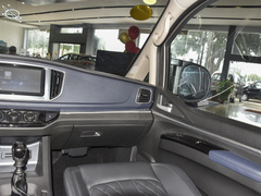 2022款 奋斗款 M5L 2.0L 豪华型 7座