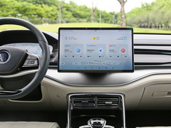 2022款 EV 600KM 尊享型