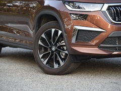 2022款 TSI330 5座两驱奢享版