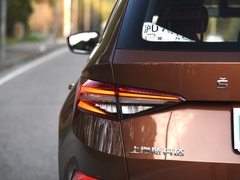 2022款 TSI330 5座两驱奢享版