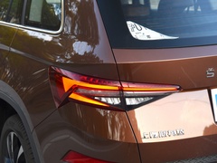 2022款 TSI330 5座两驱奢享版