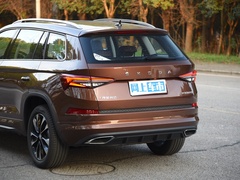 2022款 TSI330 5座两驱奢享版