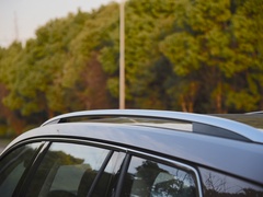 2022款 TSI330 5座两驱奢享版