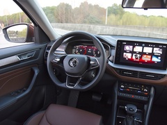 2022款 TSI330 5座两驱奢享版