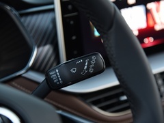 2022款 TSI330 5座两驱奢享版