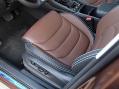 2022款 TSI330 5座两驱奢享版