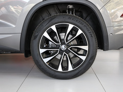 2022款 TSI330 5座两驱奢享版