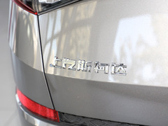 2022款 TSI330 5座两驱奢享版