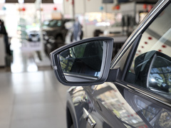 2022款 TSI330 5座两驱奢享版