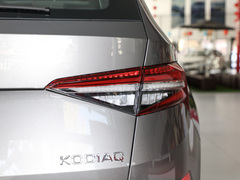 2022款 TSI330 5座两驱奢享版