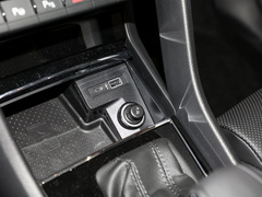 2022款 TSI330 5座两驱奢享版