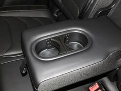2022款 TSI330 5座两驱奢享版