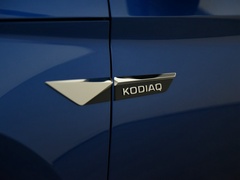 2022款 TSI330 5座两驱尊享版
