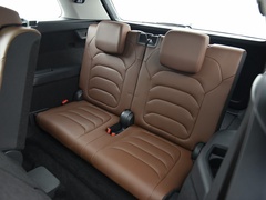 2022款 TSI330 5座两驱尊享版