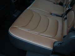 2022款 TSI330 5座两驱尊享版