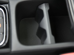 2022款 TSI330 5座两驱尊享版