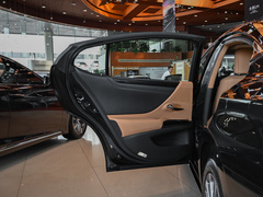雷克萨斯ES 2021款 300h 卓越版
