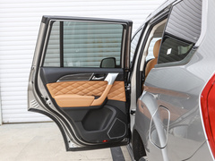 2022款 2.0T 汽油四驱智享型 5座