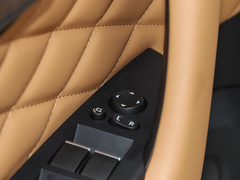 2022款 2.0T 汽油四驱智享型 5座